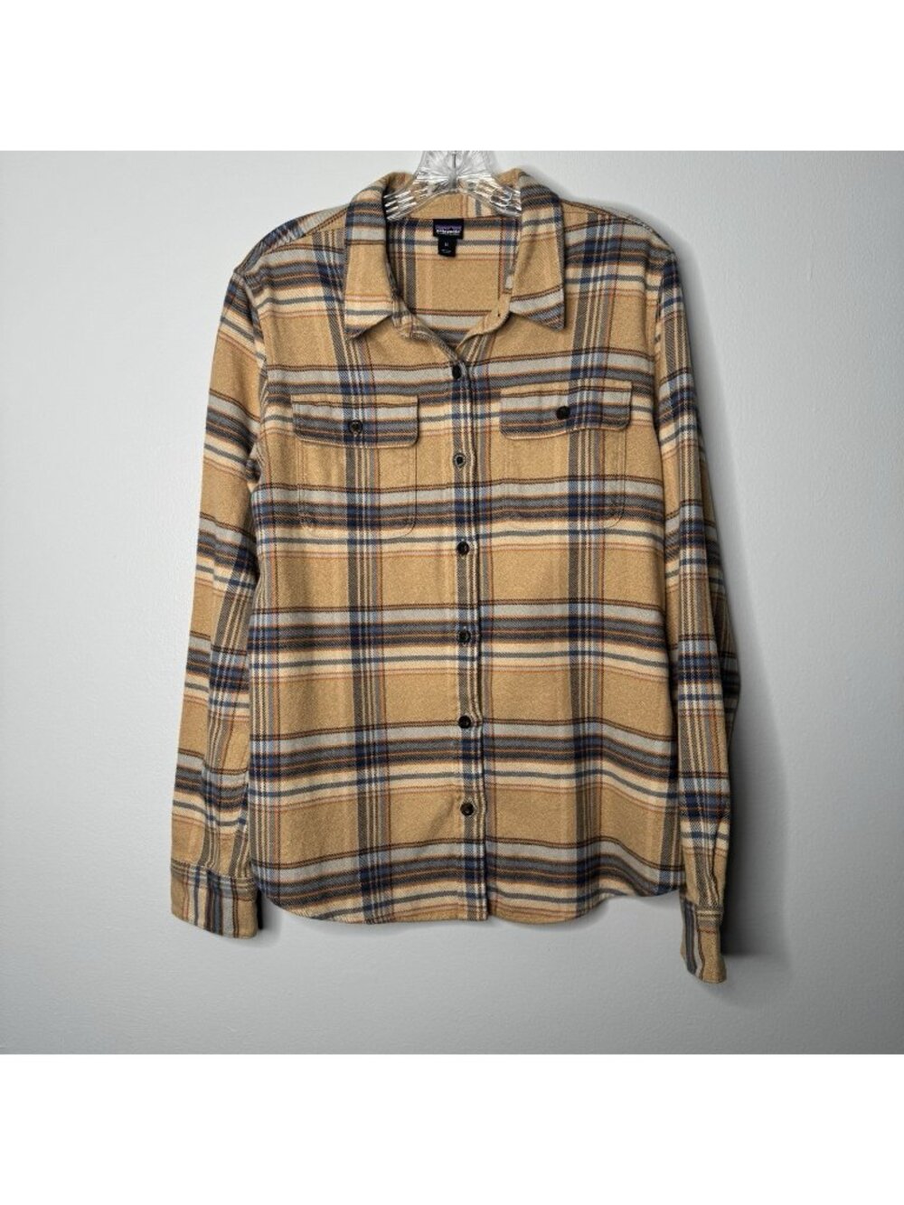Patagonia Fjord Organic Cotton Flannel Plaid Button-Up Shirt Womens size Medium